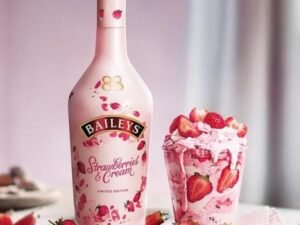 Baileys Strawberry & Cream 750Ml